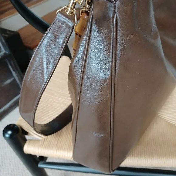 Gucci Classic Leather Bamboo Bag - Picture 11 of 16